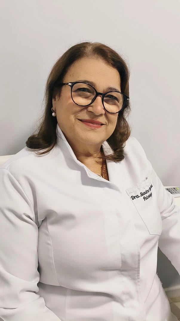 Sandra Mara Gonçalves Debrassi, Psicóloga