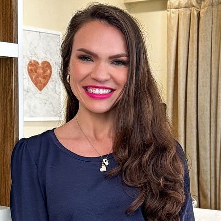 Dra Aline Castanho, Cardiologista